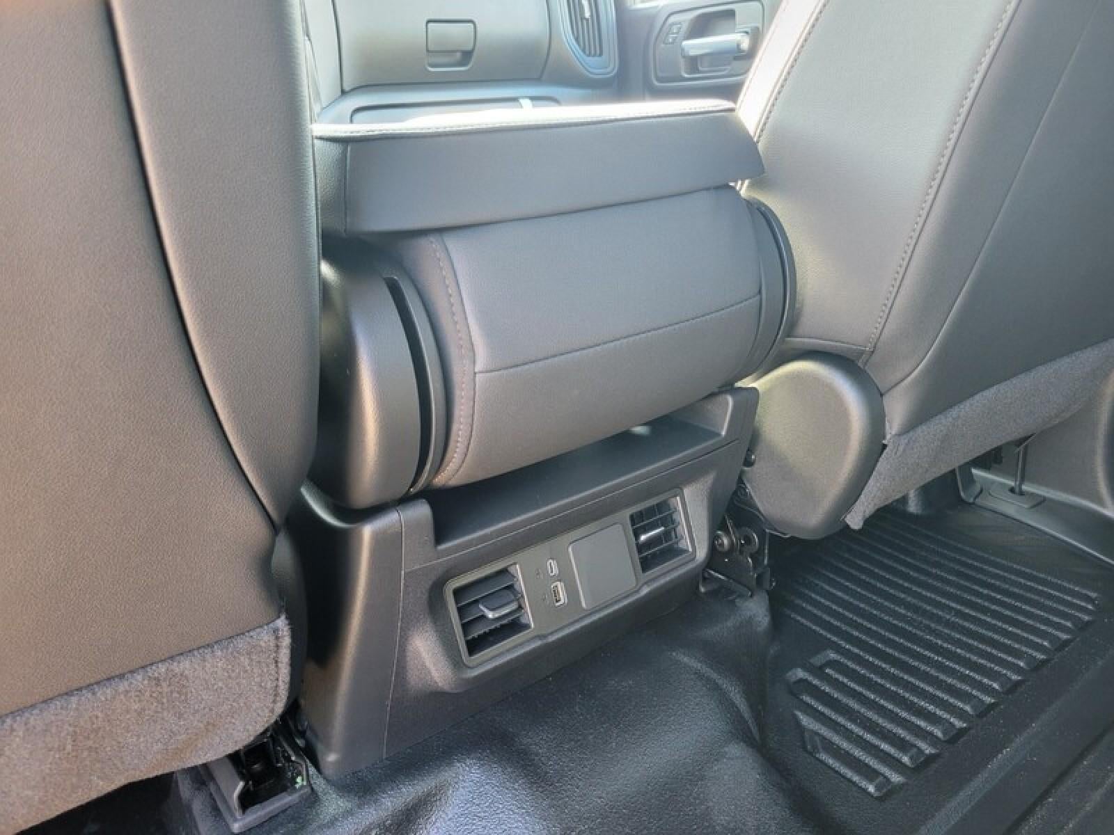 2026 GMC Sierra 2500 HD Crew Cab Standard Box 4-Wheel Drive Pro