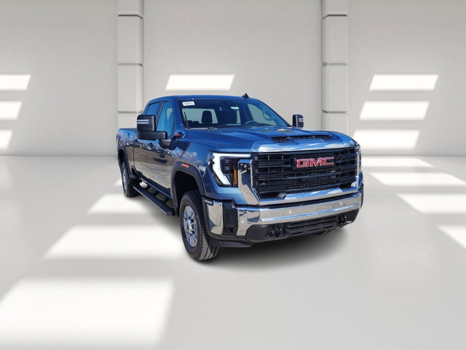 2026 GMC Sierra 2500 HD Crew Cab Standard Box 4-Wheel Drive Pro