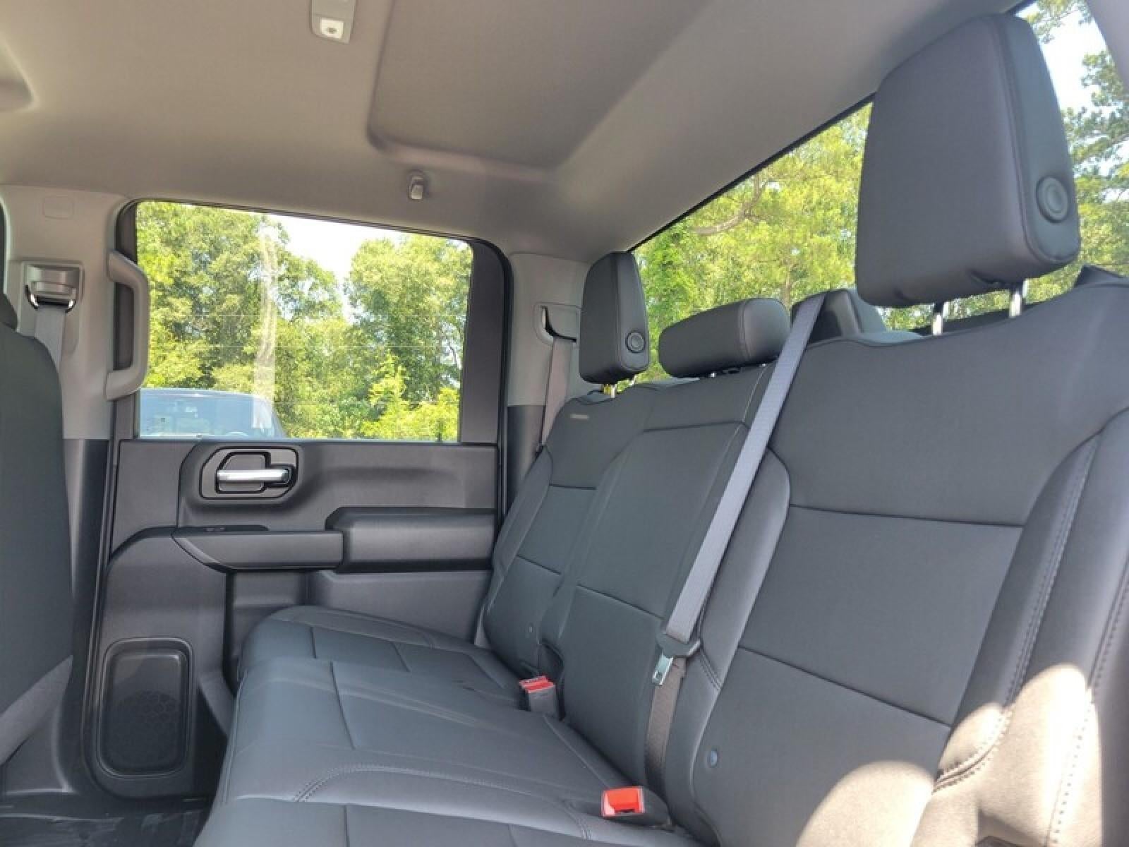 2026 GMC Sierra 2500 HD Crew Cab Standard Box 4-Wheel Drive Pro