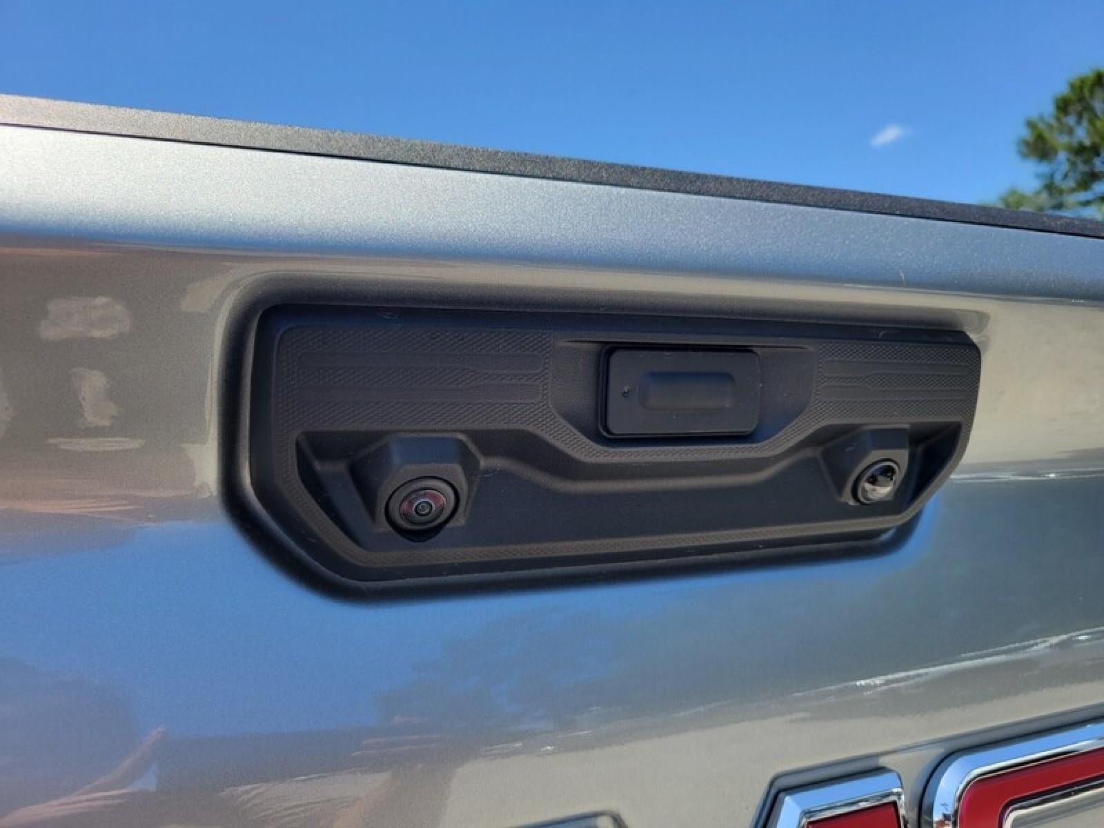 2026 GMC Sierra 2500 HD Crew Cab Standard Box 4-Wheel Drive Pro