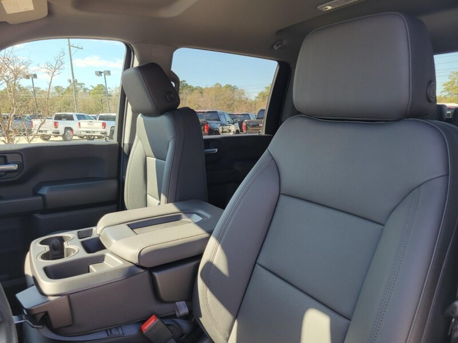 2026 GMC Sierra 2500 HD Crew Cab Standard Box 4-Wheel Drive Pro