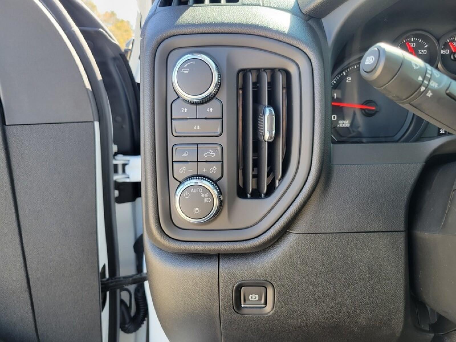 2026 GMC Sierra 2500 HD Crew Cab Standard Box 4-Wheel Drive Pro