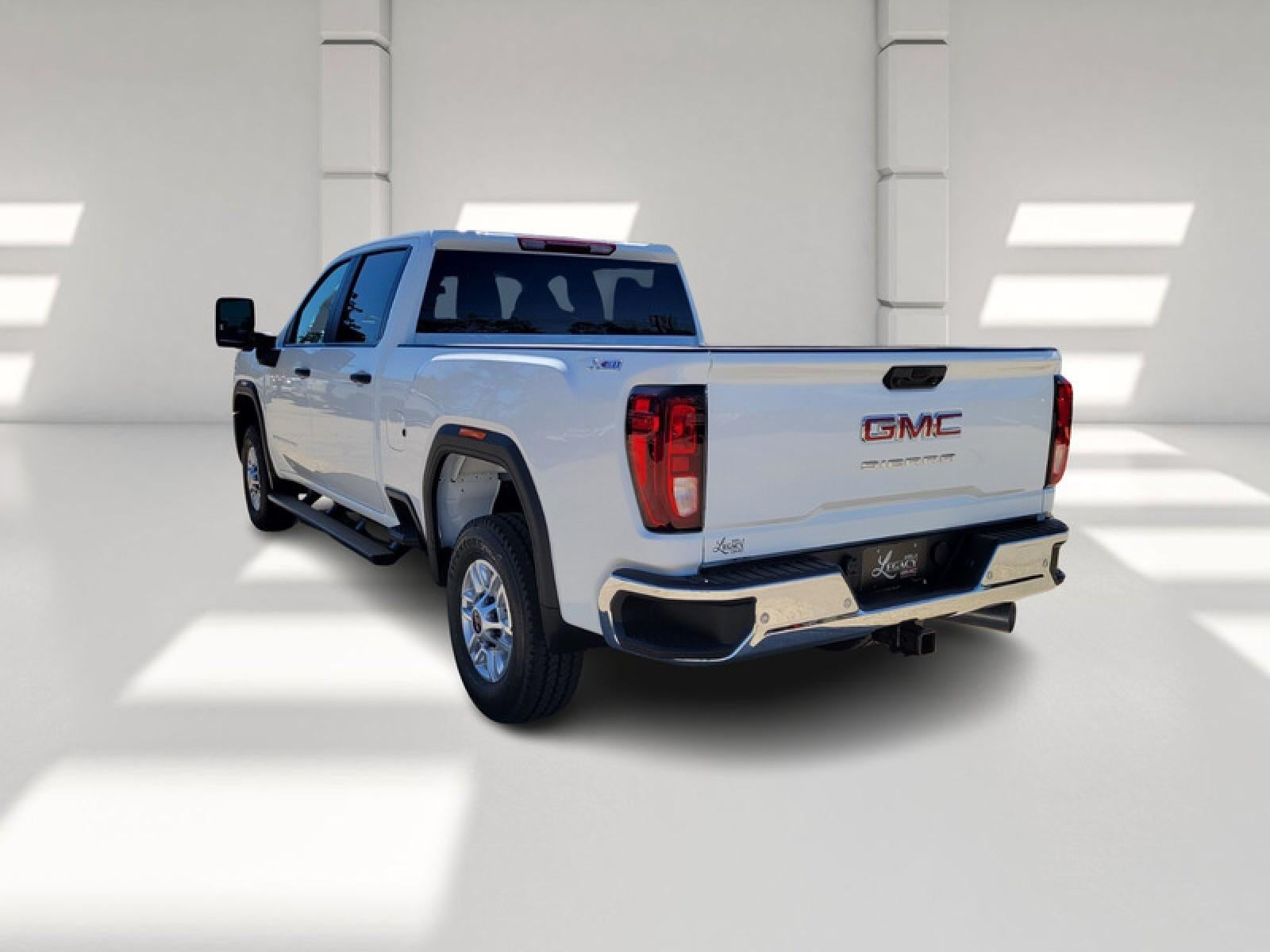 2026 GMC Sierra 2500 HD Crew Cab Standard Box 4-Wheel Drive Pro