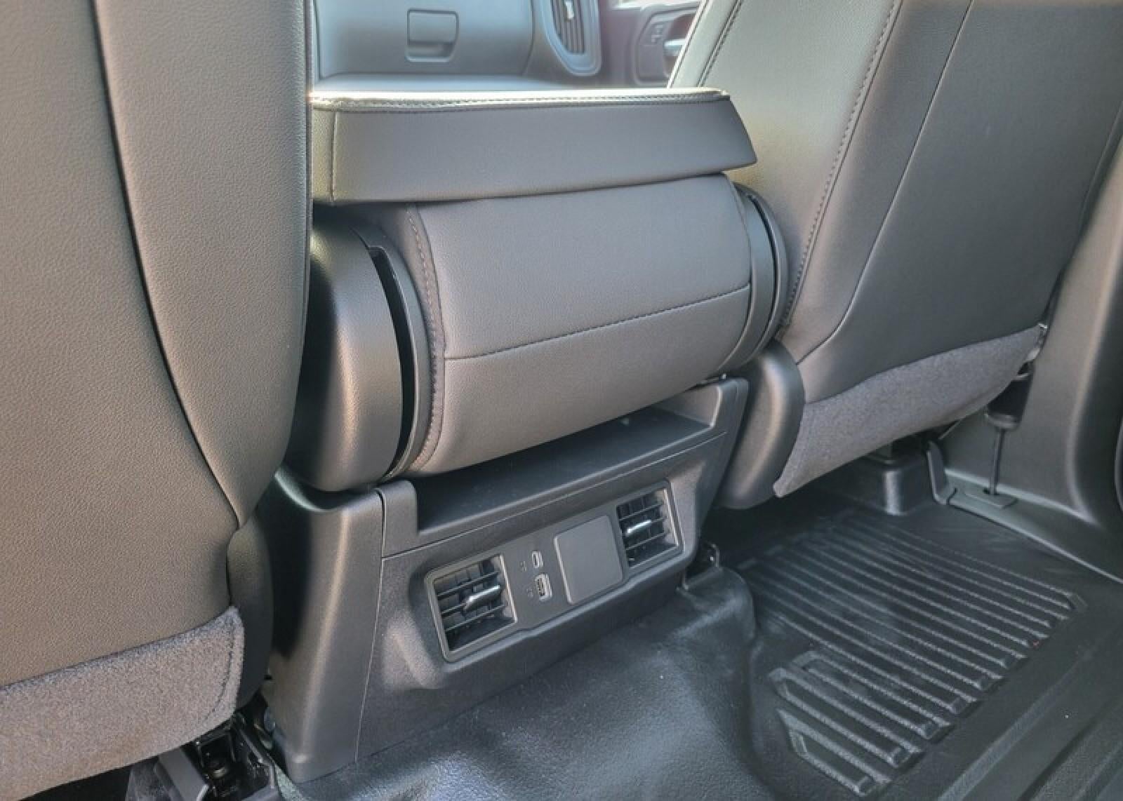 2026 GMC Sierra 2500 HD Crew Cab Standard Box 4-Wheel Drive Pro