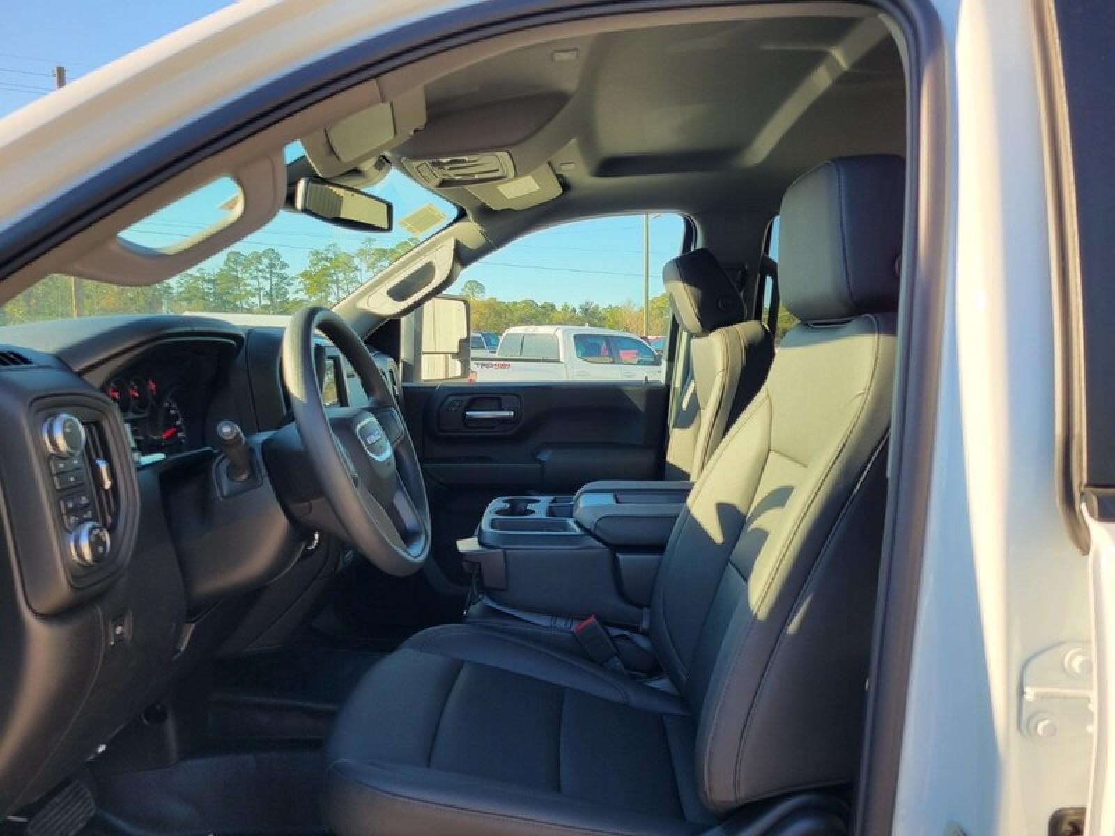 2026 GMC Sierra 2500 HD Crew Cab Standard Box 4-Wheel Drive Pro