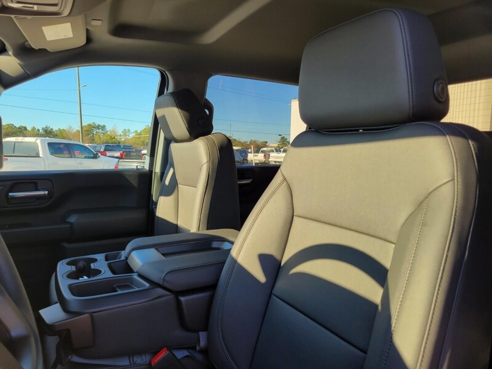 2026 GMC Sierra 2500 HD Crew Cab Standard Box 4-Wheel Drive Pro