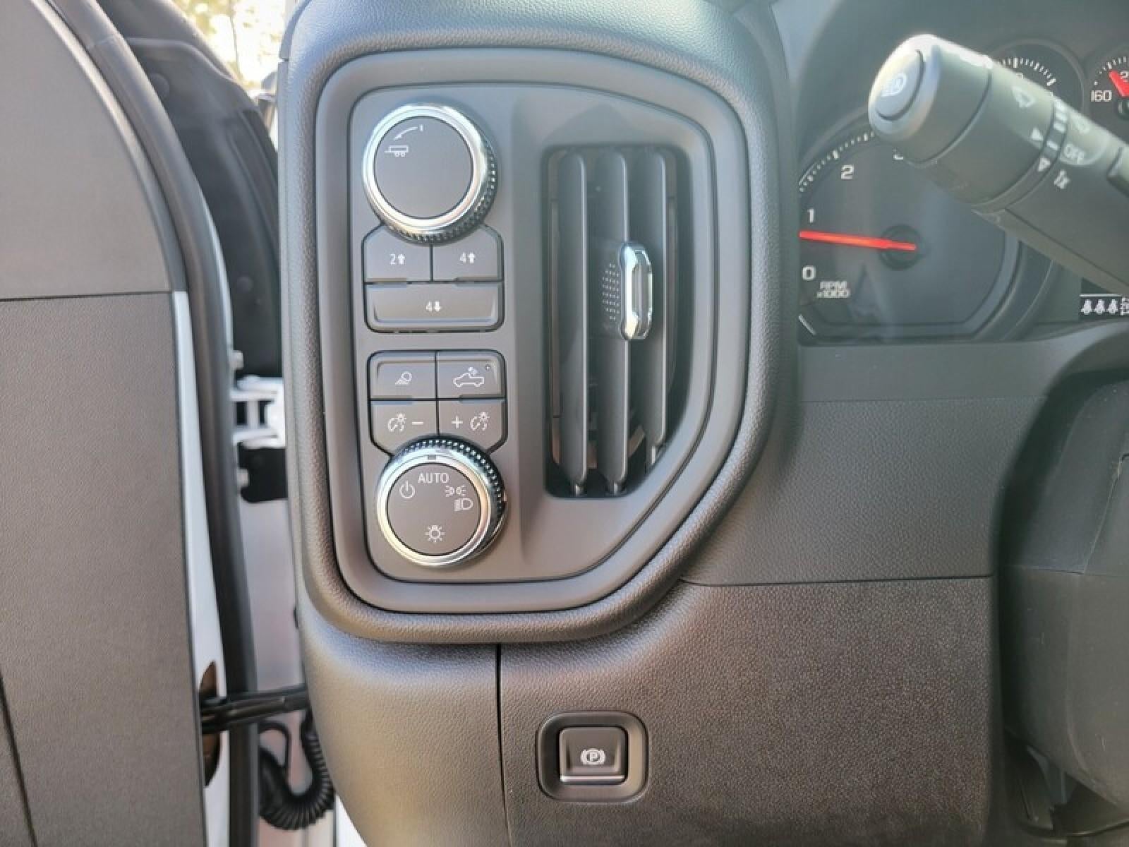 2026 GMC Sierra 2500 HD Crew Cab Standard Box 4-Wheel Drive Pro