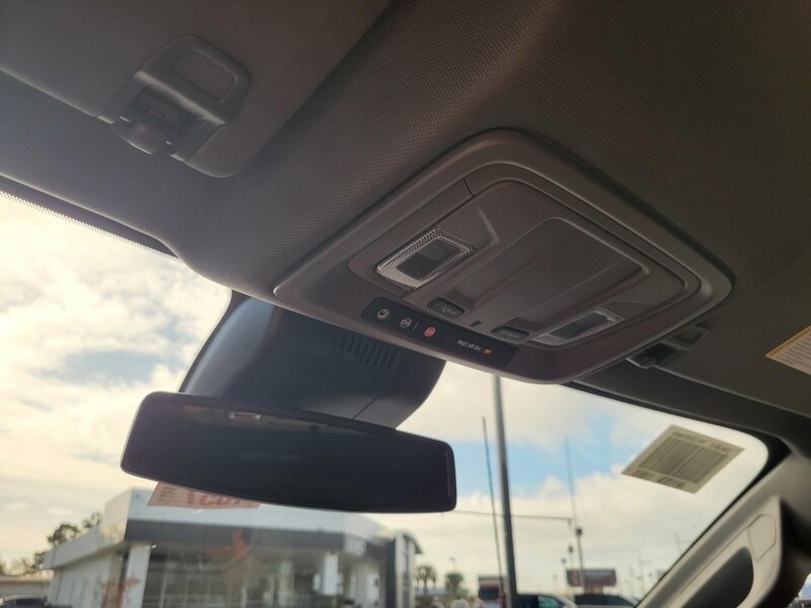 2026 GMC Sierra 2500 HD Crew Cab Standard Box 4-Wheel Drive Pro