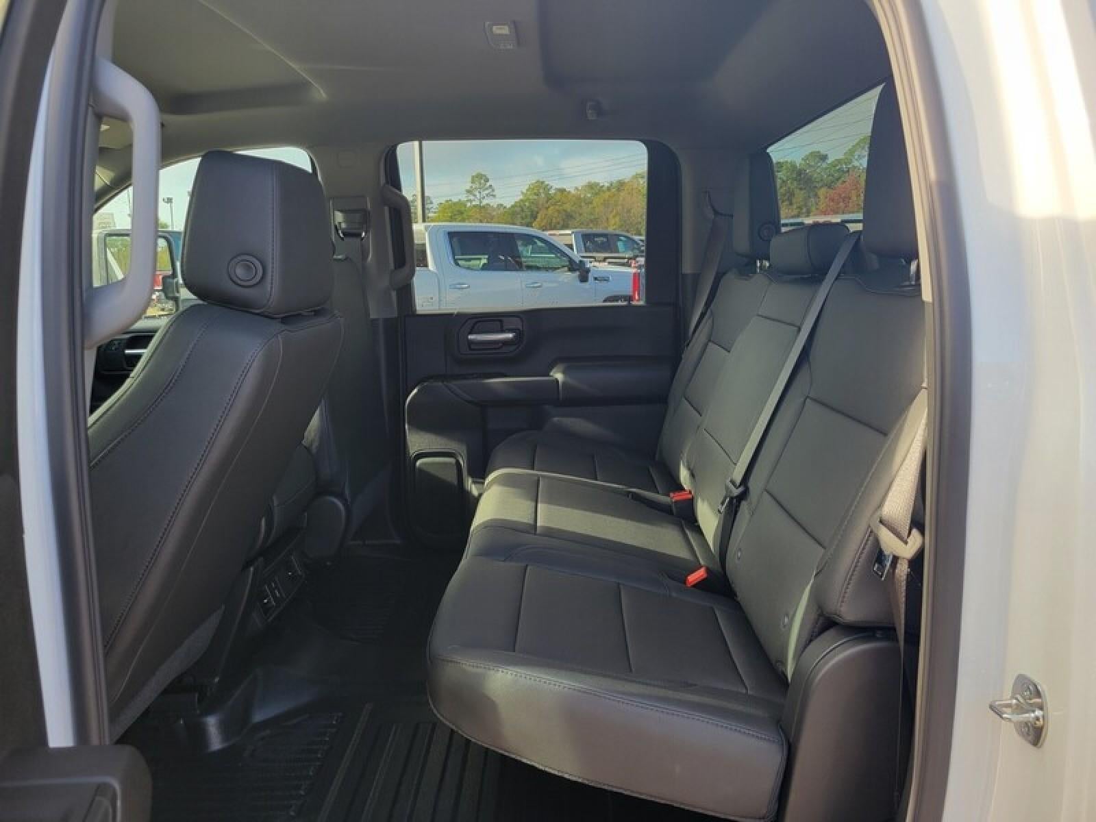 2026 GMC Sierra 2500 HD Crew Cab Standard Box 4-Wheel Drive Pro