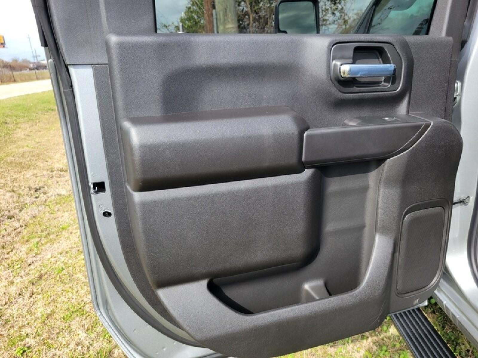 2026 GMC Sierra 2500 HD Crew Cab Standard Box 4-Wheel Drive Pro