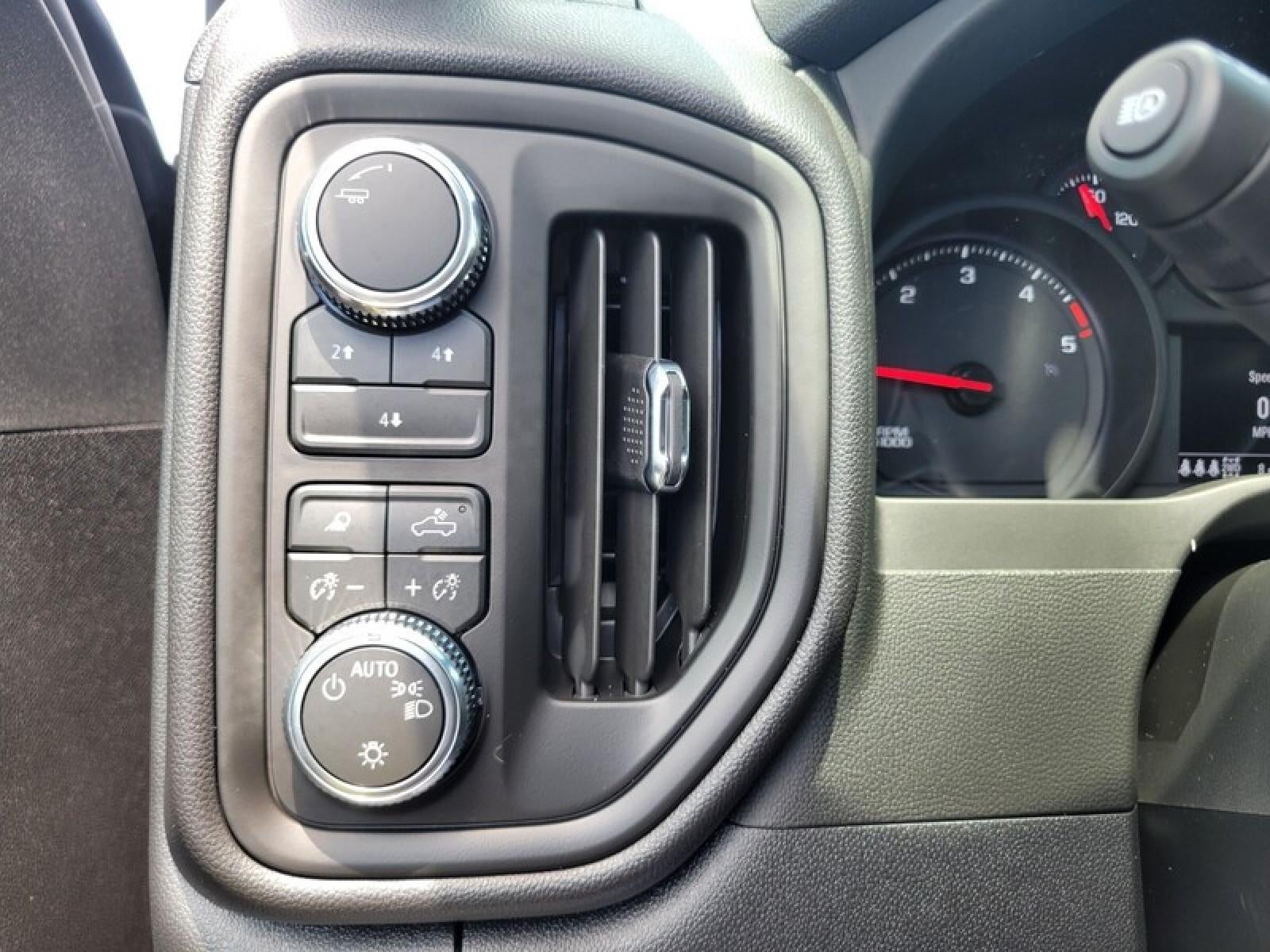 2026 GMC Sierra 2500 HD Crew Cab Standard Box 4-Wheel Drive Pro