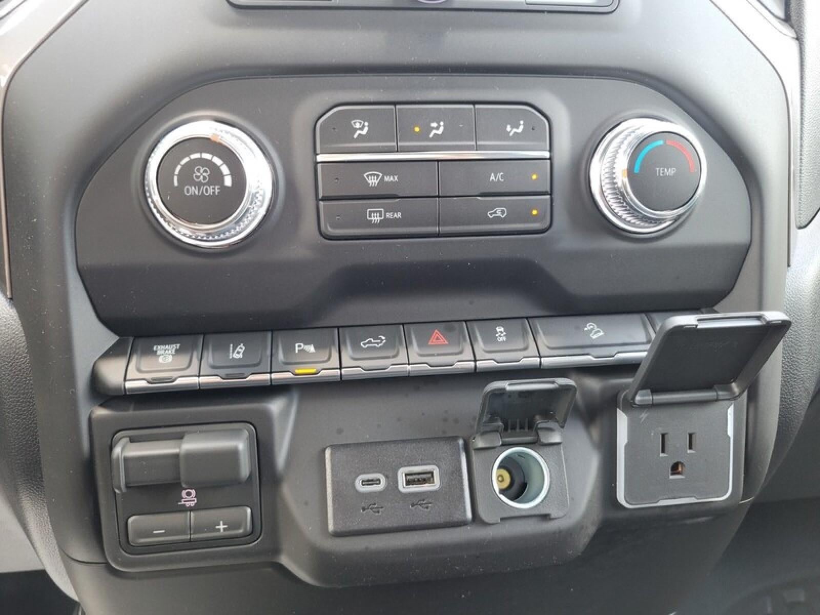 2026 GMC Sierra 2500 HD Crew Cab Standard Box 4-Wheel Drive Pro