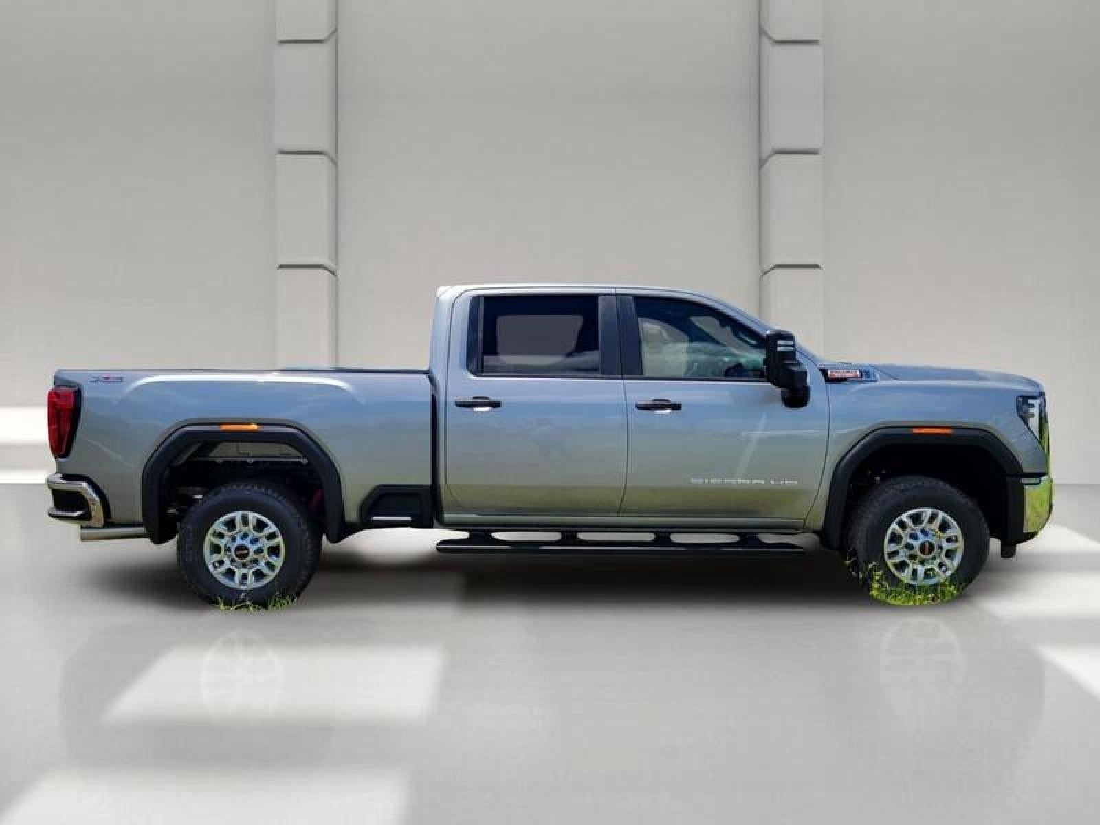 2026 GMC Sierra 2500 HD Crew Cab Standard Box 4-Wheel Drive Pro