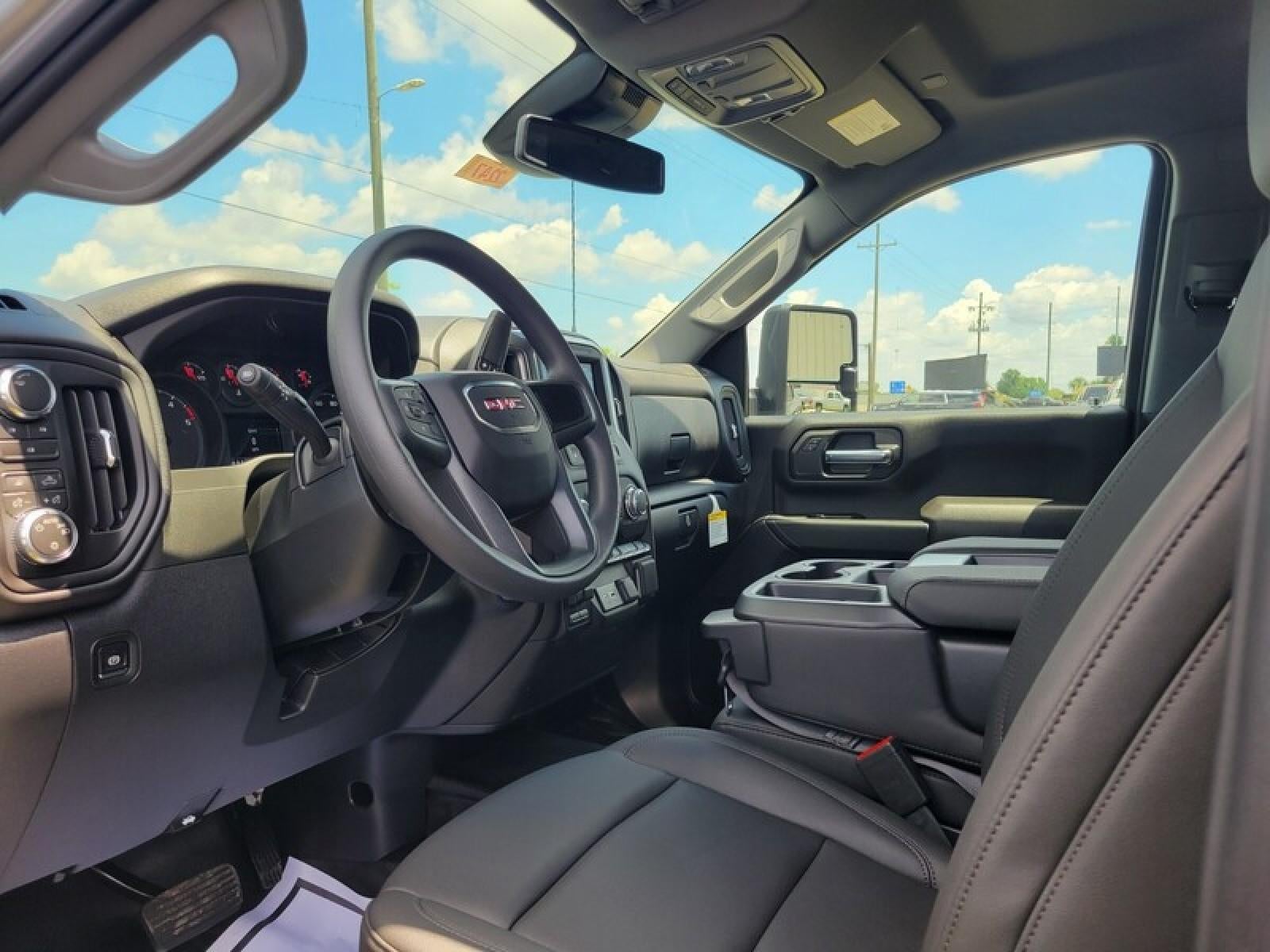 2026 GMC Sierra 2500 HD Crew Cab Standard Box 4-Wheel Drive Pro