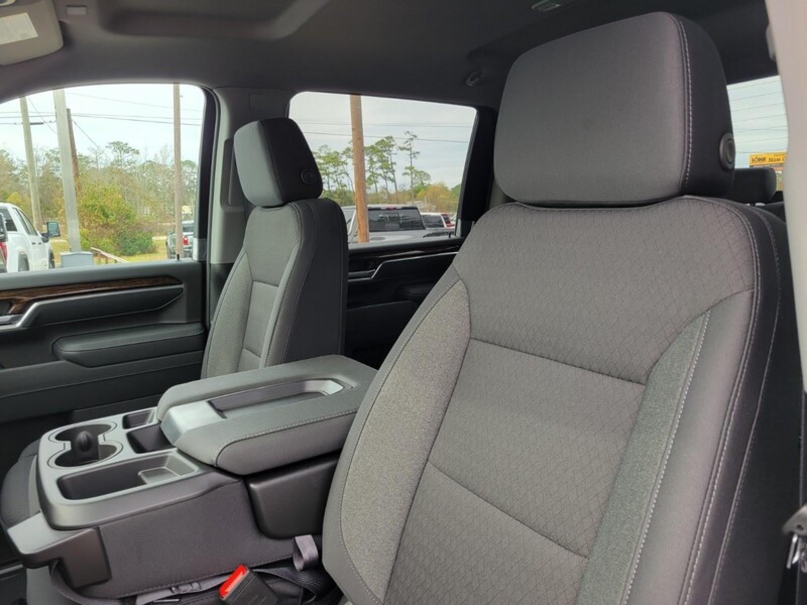 2026 GMC Sierra 2500 HD Crew Cab Standard Box 4-Wheel Drive SLE