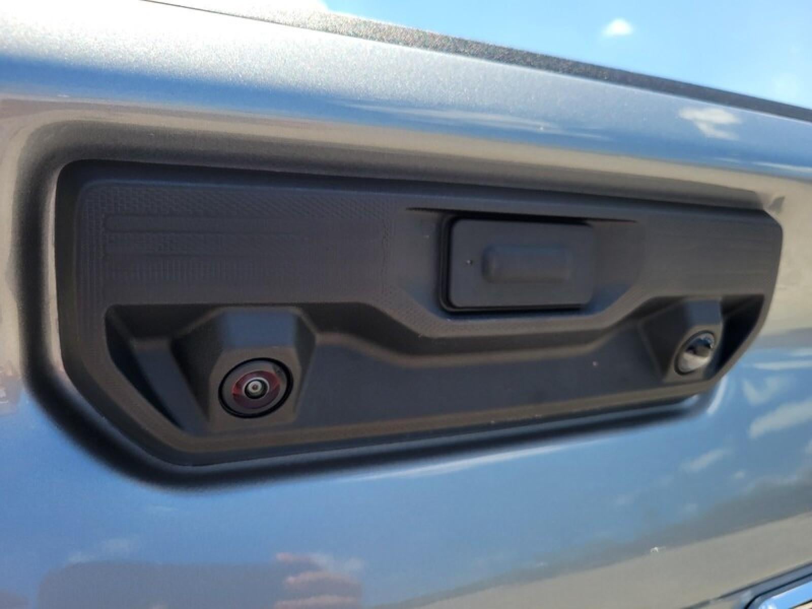 2026 GMC Sierra 2500 HD Crew Cab Standard Box 4-Wheel Drive SLT