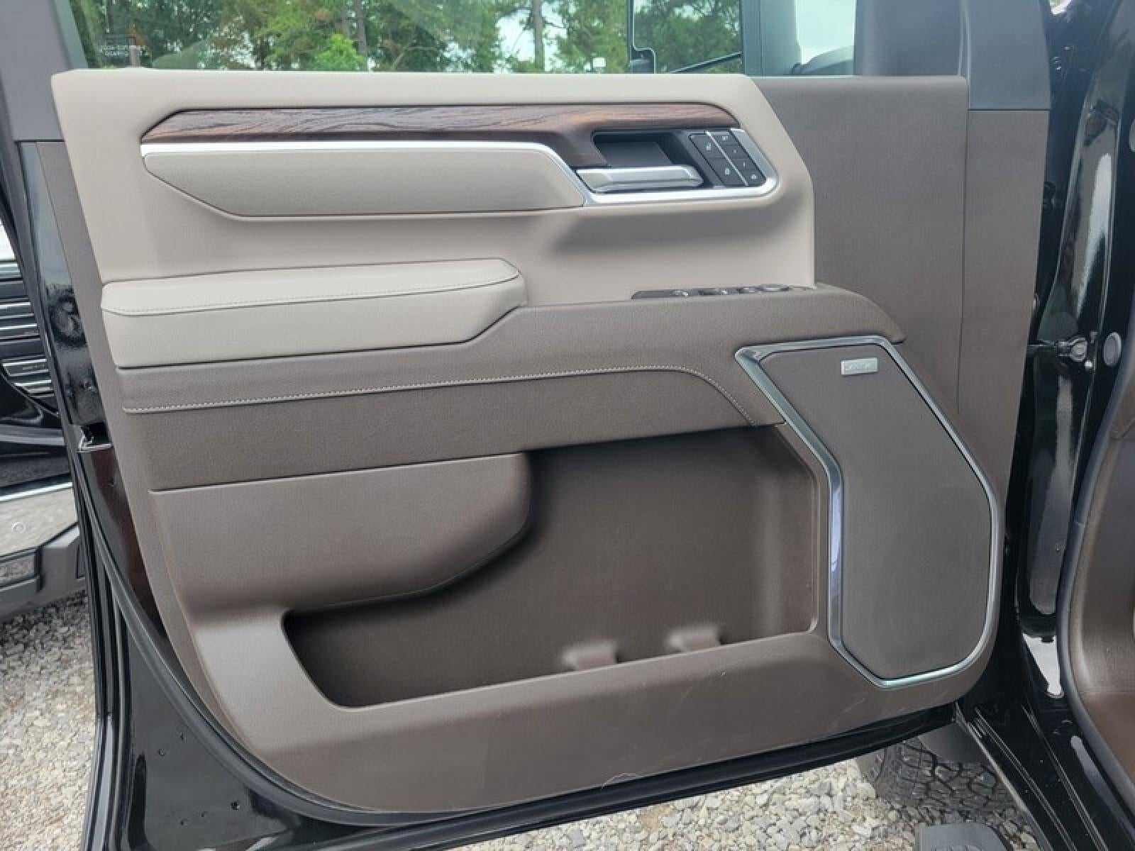 2026 GMC Sierra 2500 HD Crew Cab Standard Box 4-Wheel Drive SLT