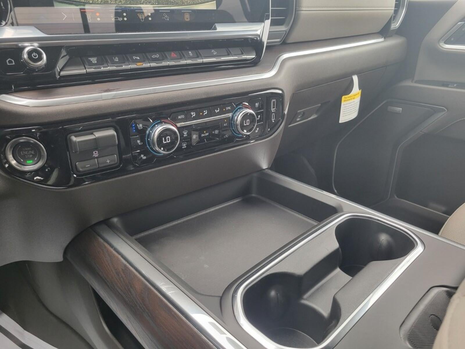2026 GMC Sierra 2500 HD Crew Cab Standard Box 4-Wheel Drive SLT