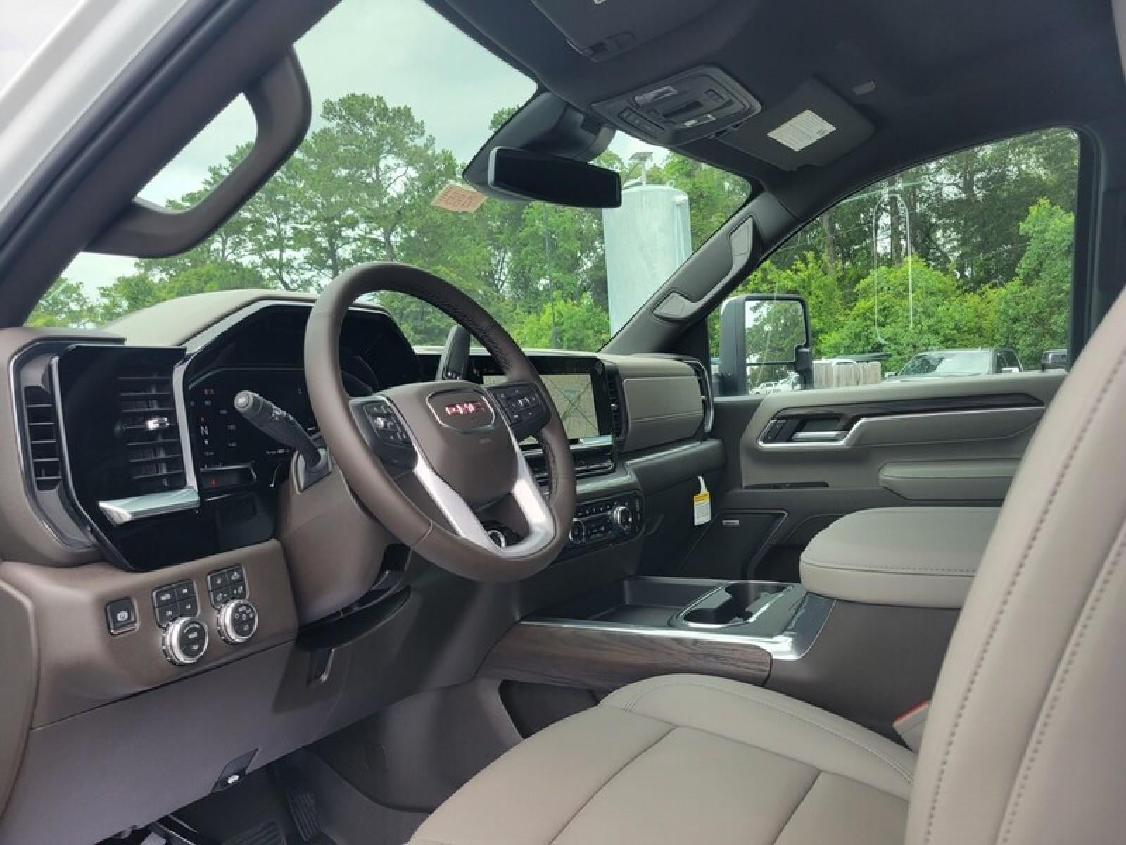 2026 GMC Sierra 2500 HD Crew Cab Standard Box 4-Wheel Drive SLT