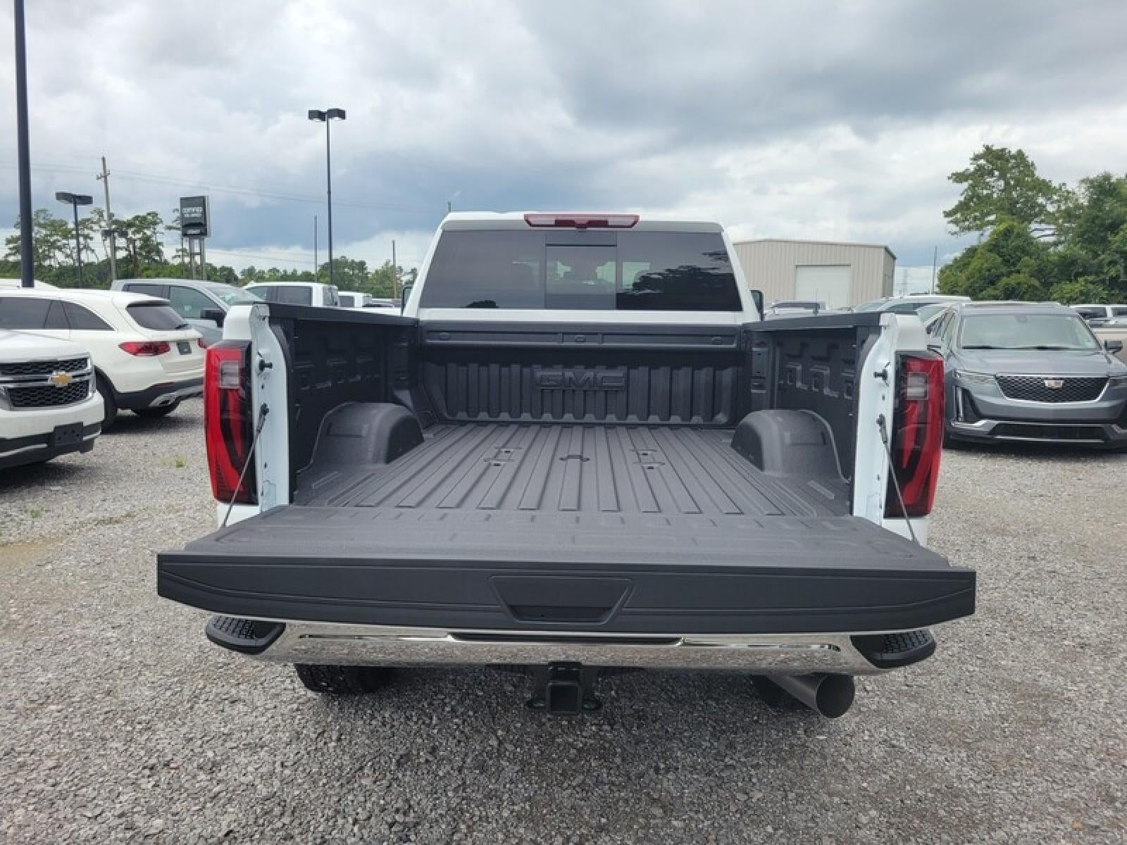 2026 GMC Sierra 2500 HD Crew Cab Standard Box 4-Wheel Drive SLT
