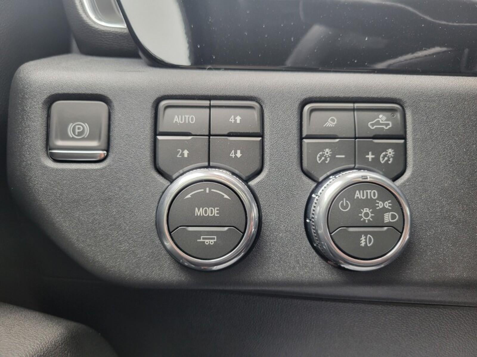 2026 GMC Sierra 2500 HD Crew Cab Standard Box 4-Wheel Drive SLT