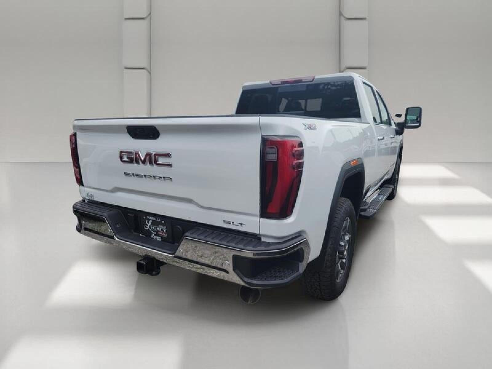 2026 GMC Sierra 2500 HD Crew Cab Standard Box 4-Wheel Drive SLT