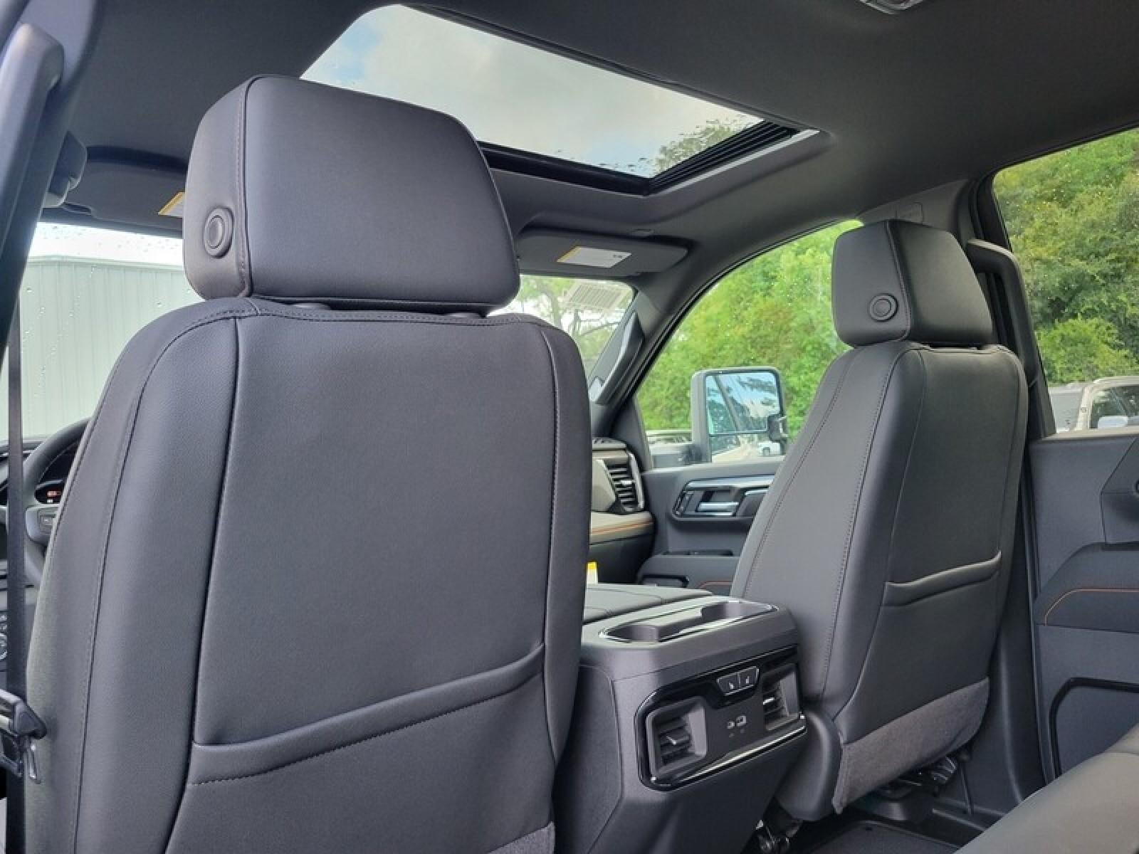 2026 GMC Sierra 2500 HD Crew Cab Standard Box 4-Wheel Drive AT4
