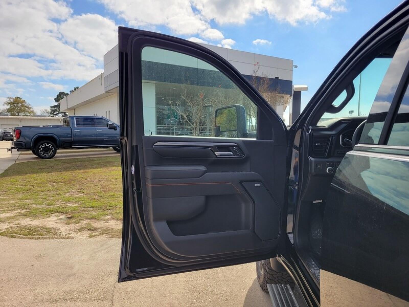 2026 GMC Sierra 2500 HD Crew Cab Standard Box 4-Wheel Drive AT4