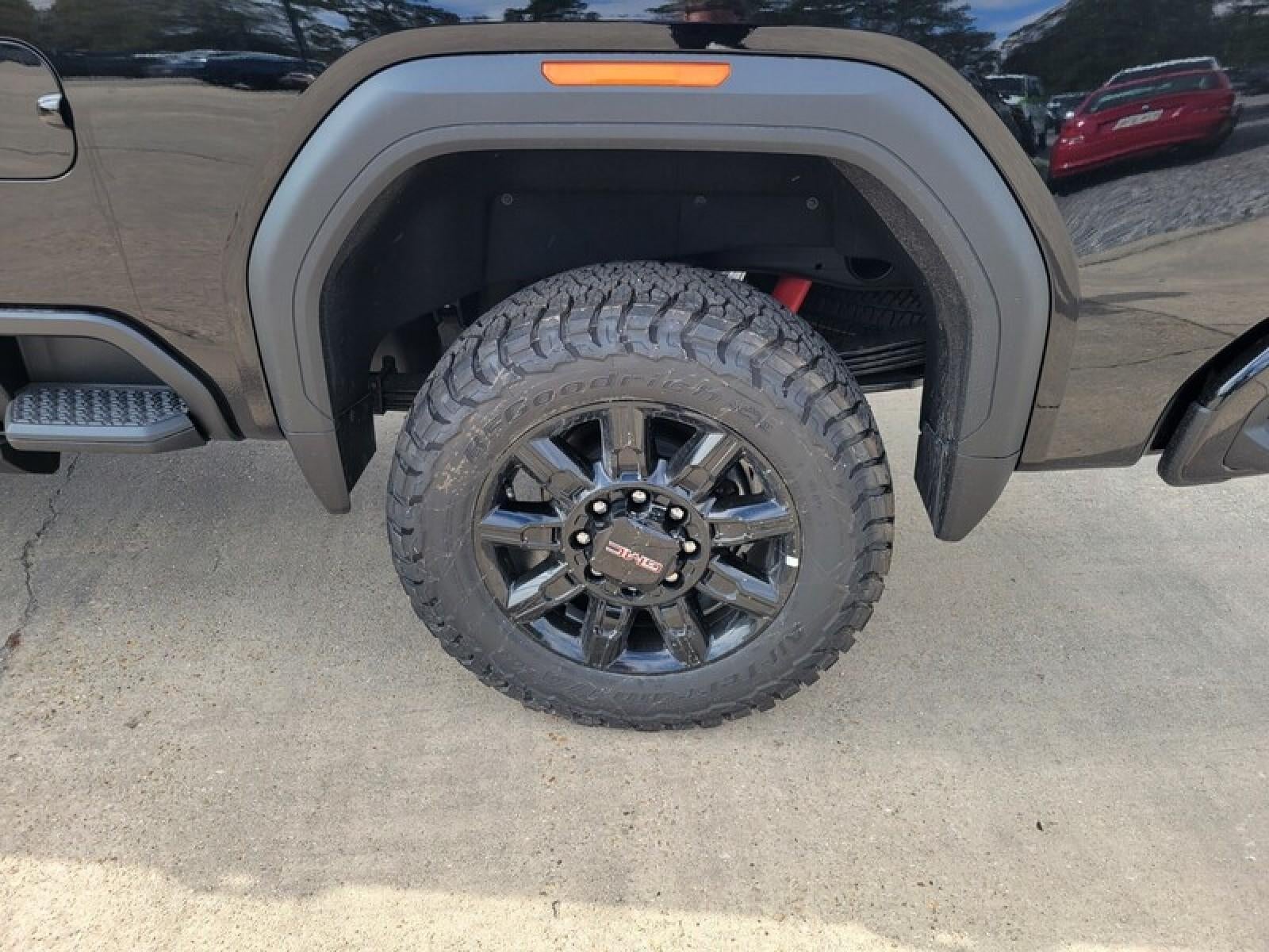 2026 GMC Sierra 2500 HD Crew Cab Standard Box 4-Wheel Drive AT4