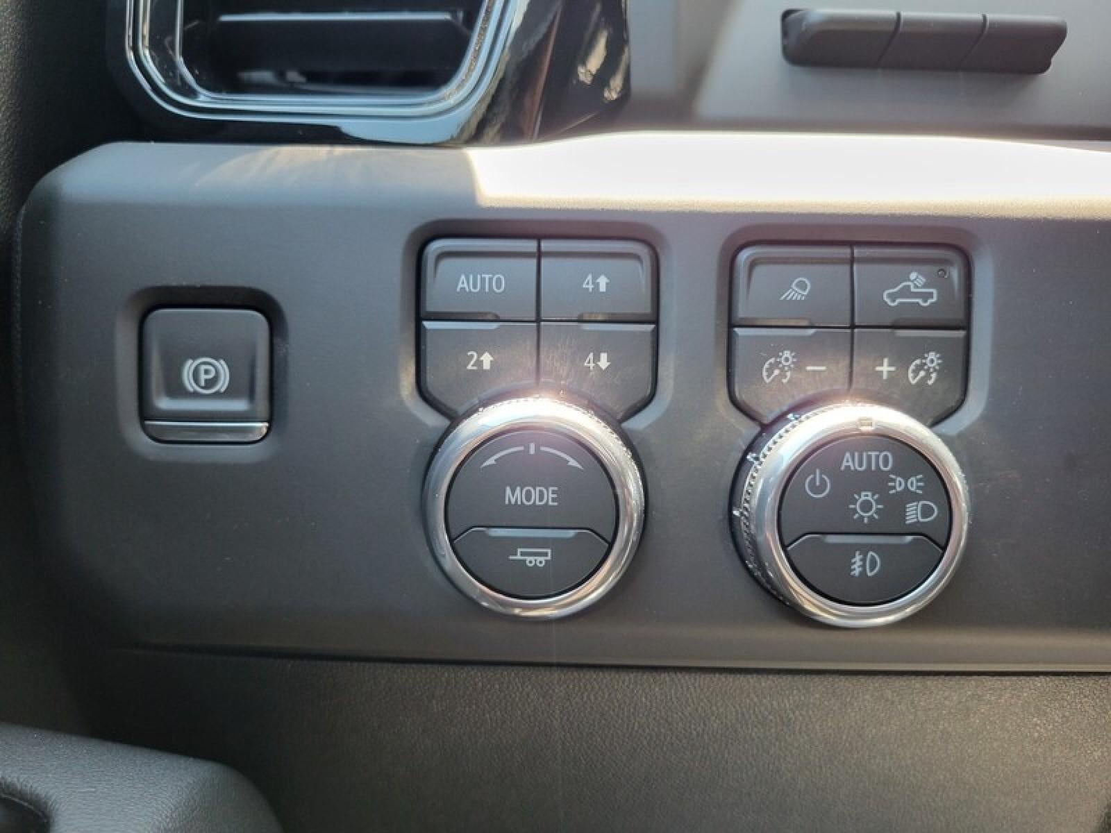 2026 GMC Sierra 2500 HD Crew Cab Standard Box 4-Wheel Drive AT4