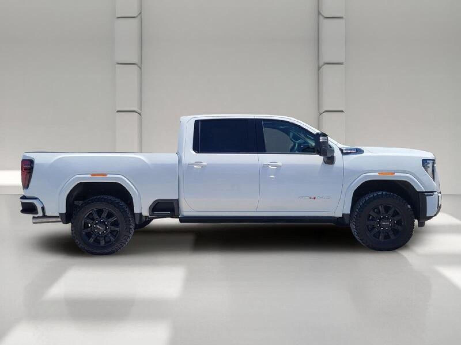 2026 GMC Sierra 2500 HD Crew Cab Standard Box 4-Wheel Drive AT4