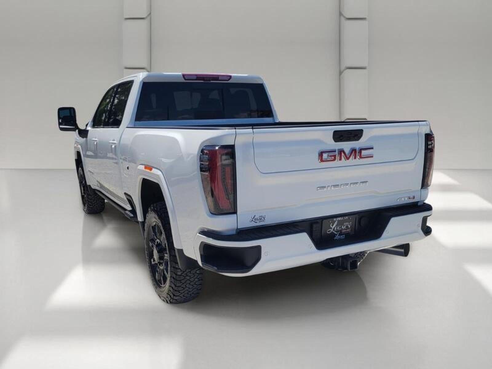 2026 GMC Sierra 2500 HD Crew Cab Standard Box 4-Wheel Drive AT4