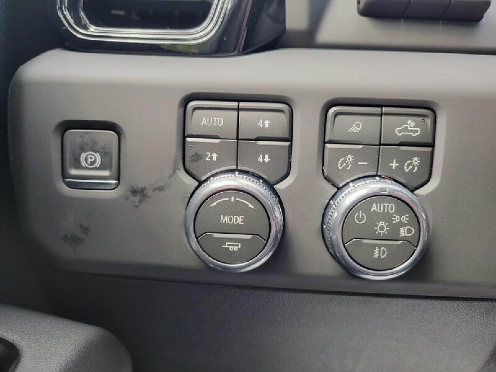2026 GMC Sierra 2500 HD Crew Cab Standard Box 4-Wheel Drive AT4