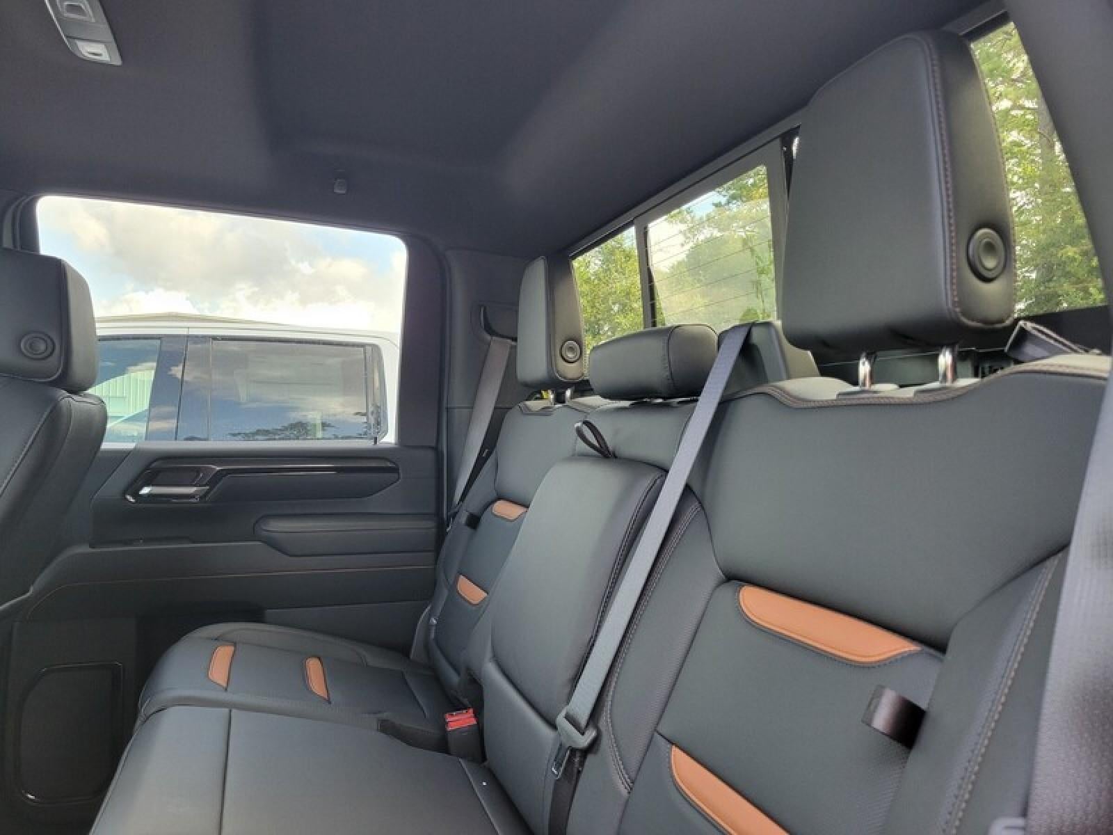 2026 GMC Sierra 2500 HD Crew Cab Standard Box 4-Wheel Drive AT4