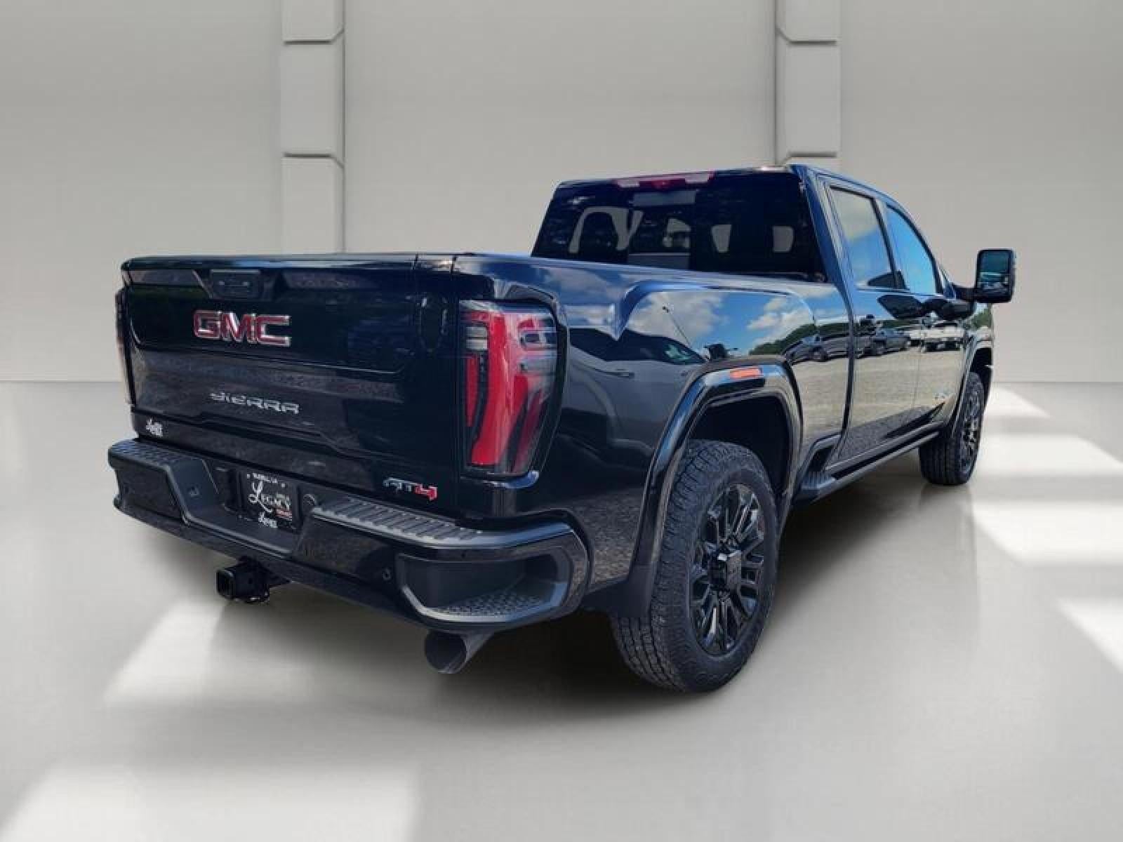2026 GMC Sierra 2500 HD Crew Cab Standard Box 4-Wheel Drive AT4