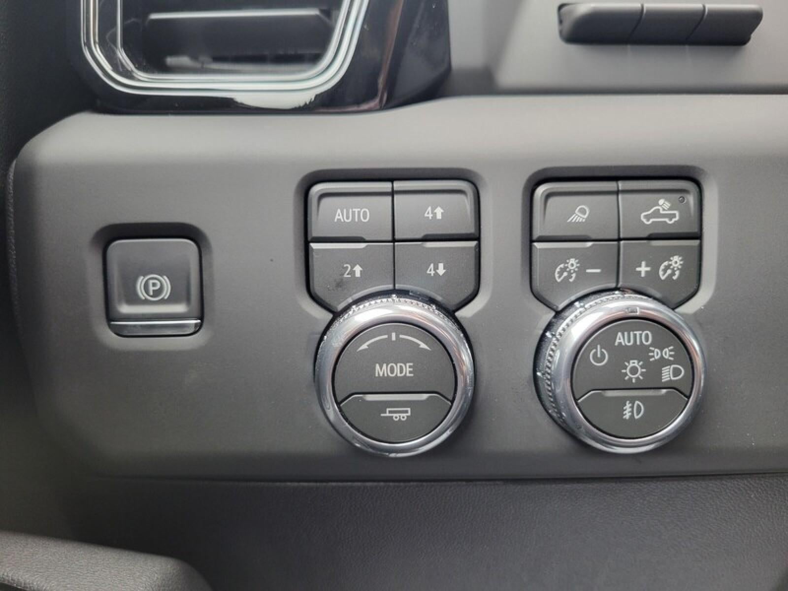2026 GMC Sierra 2500 HD Crew Cab Standard Box 4-Wheel Drive AT4