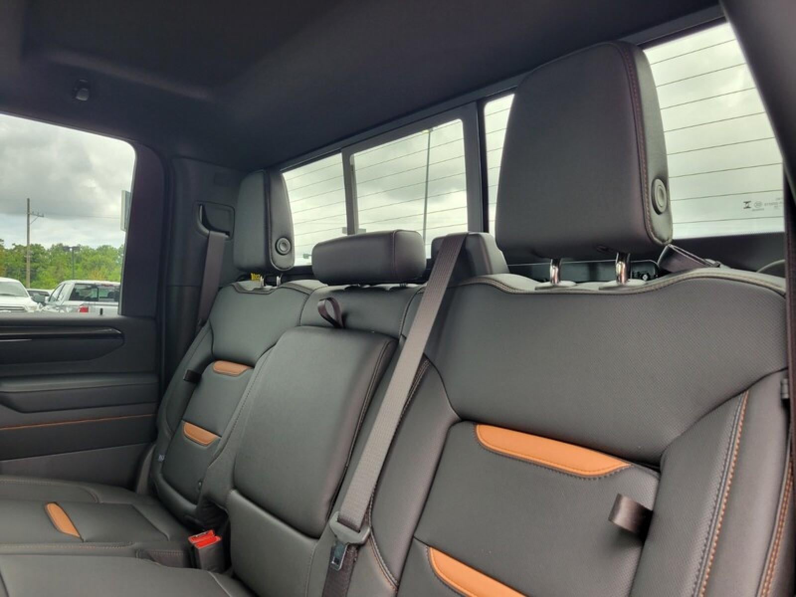 2026 GMC Sierra 2500 HD Crew Cab Standard Box 4-Wheel Drive AT4