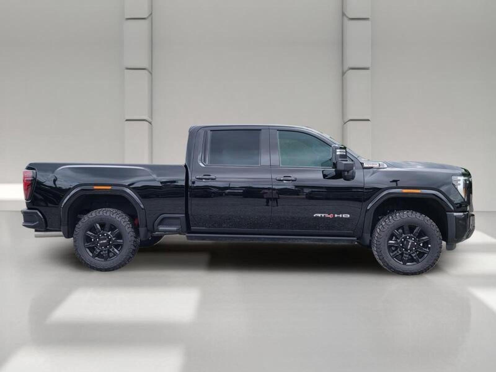 2026 GMC Sierra 2500 HD Crew Cab Standard Box 4-Wheel Drive AT4