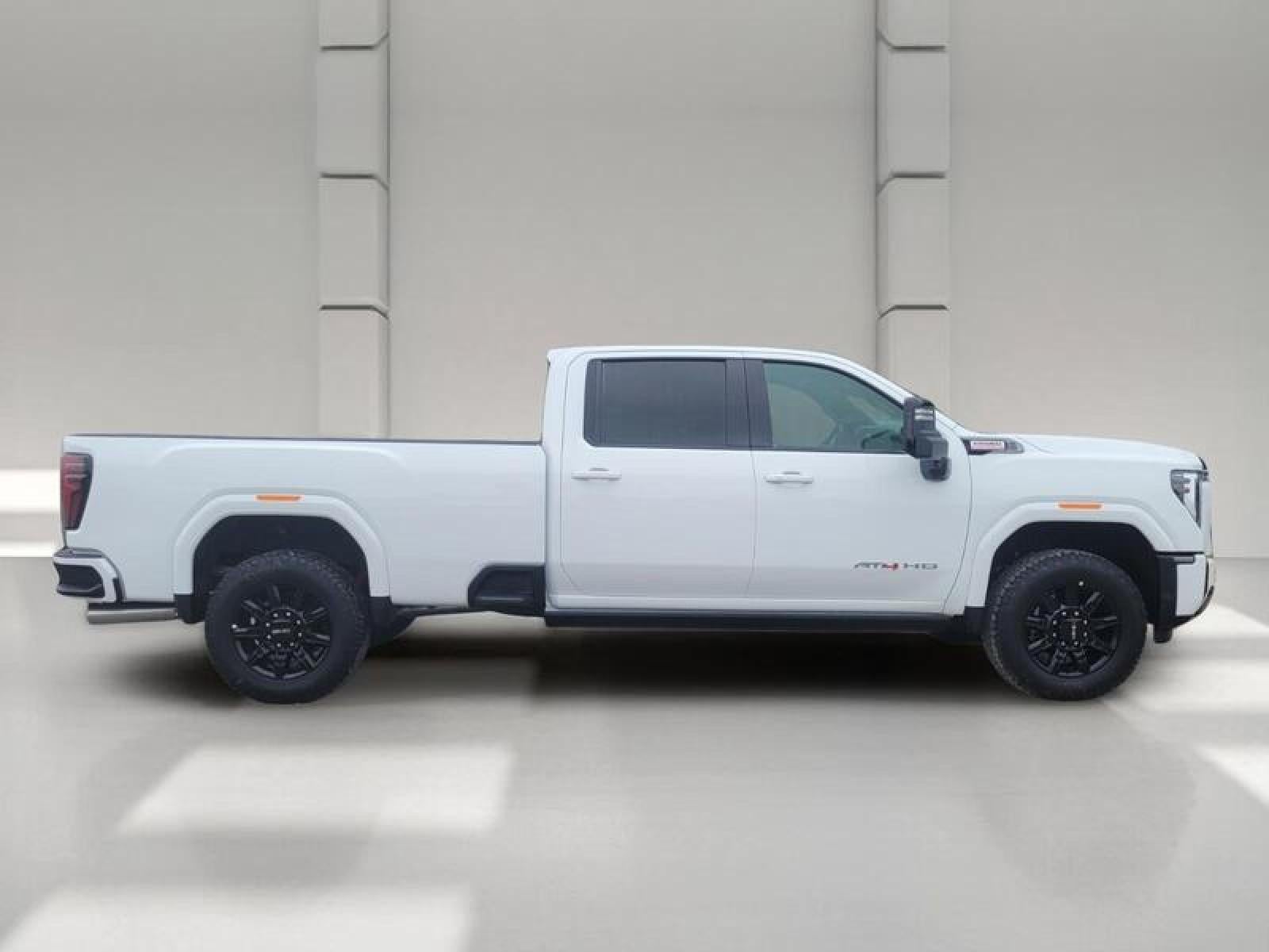 2026 GMC Sierra 2500 HD Crew Cab Long Box 4-Wheel Drive AT4