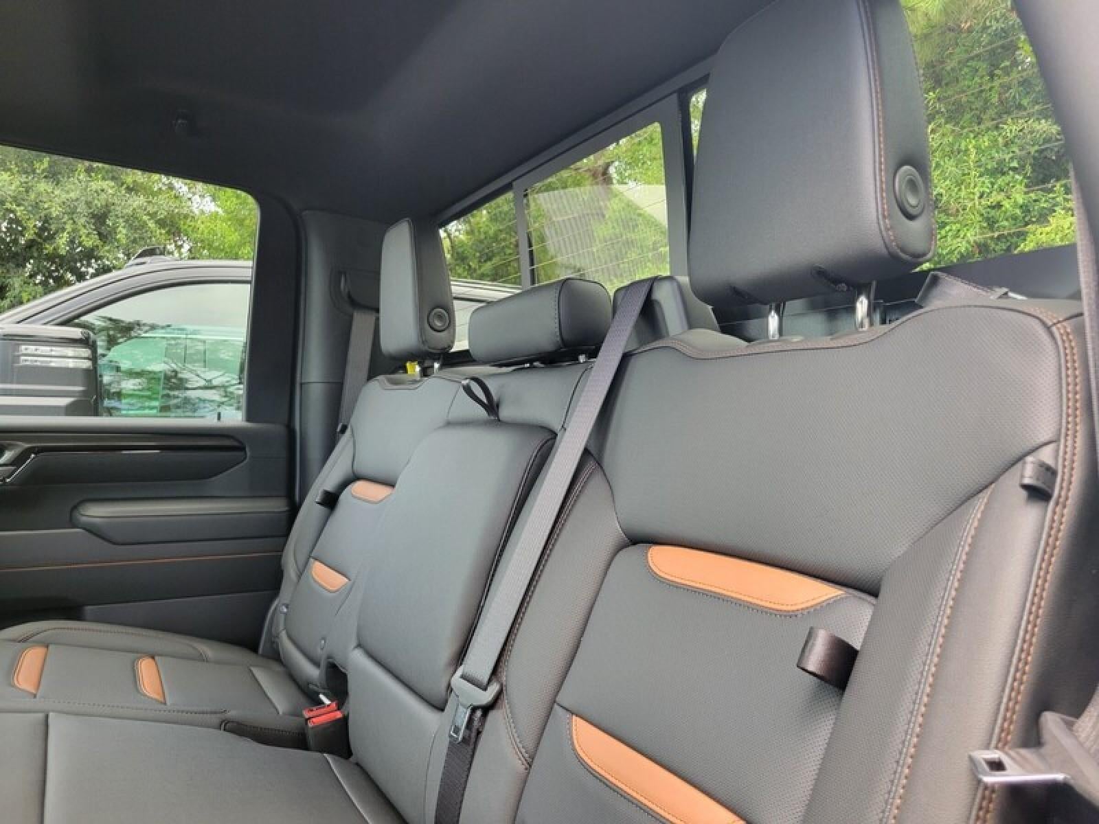 2026 GMC Sierra 2500 HD Crew Cab Standard Box 4-Wheel Drive AT4