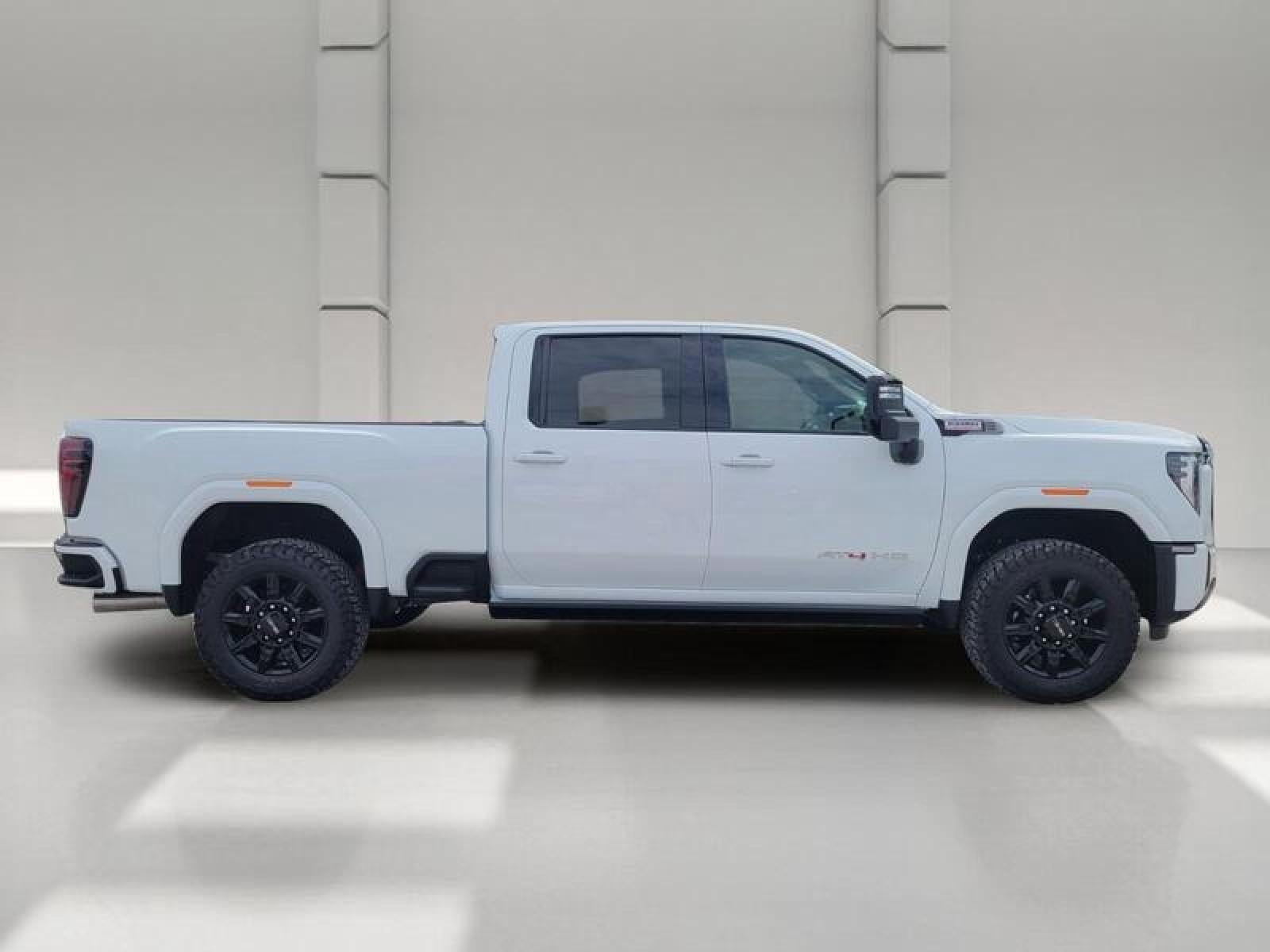 2026 GMC Sierra 2500 HD Crew Cab Standard Box 4-Wheel Drive AT4