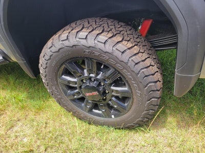 2026 GMC Sierra 2500 HD Crew Cab Standard Box 4-Wheel Drive AT4
