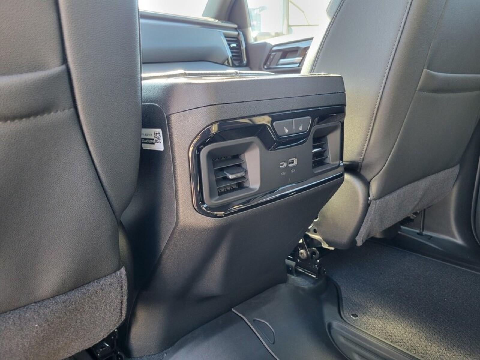 2026 GMC Sierra 2500 HD Crew Cab Standard Box 4-Wheel Drive AT4