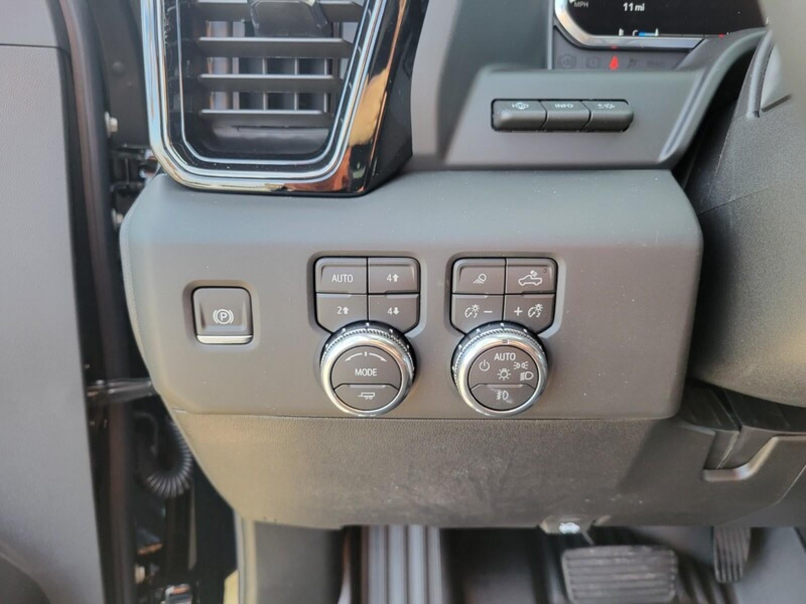 2026 GMC Sierra 2500 HD Crew Cab Standard Box 4-Wheel Drive AT4