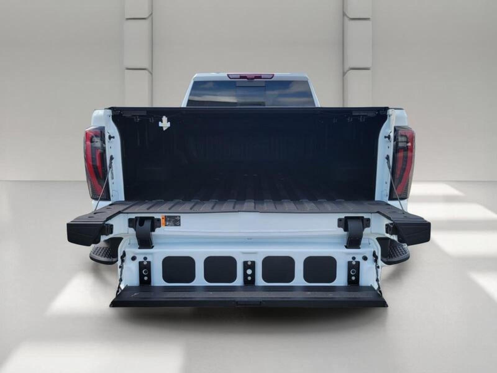 2026 GMC Sierra 2500 HD Crew Cab Long Box 4-Wheel Drive AT4