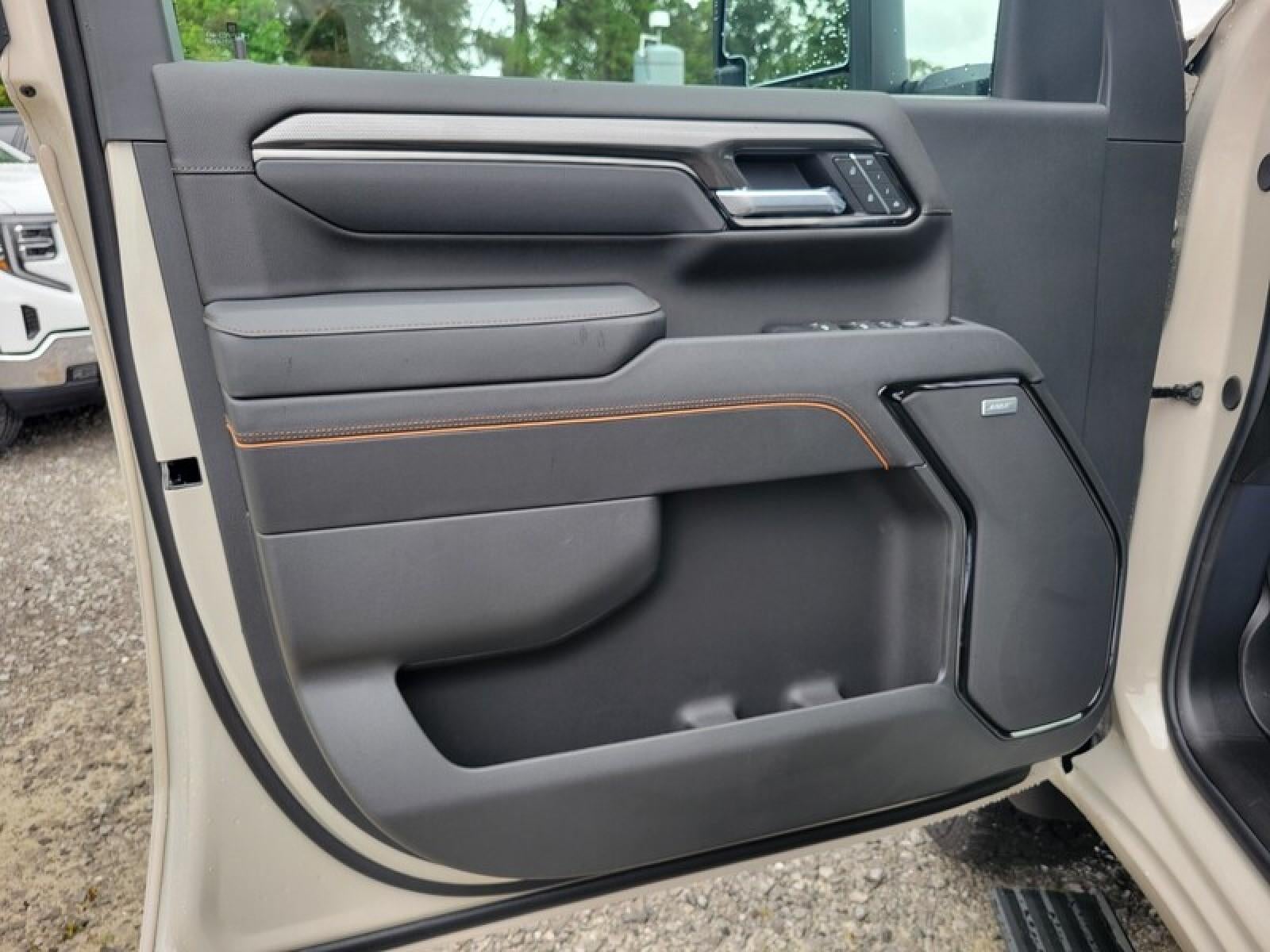 2026 GMC Sierra 2500 HD Crew Cab Long Box 4-Wheel Drive AT4