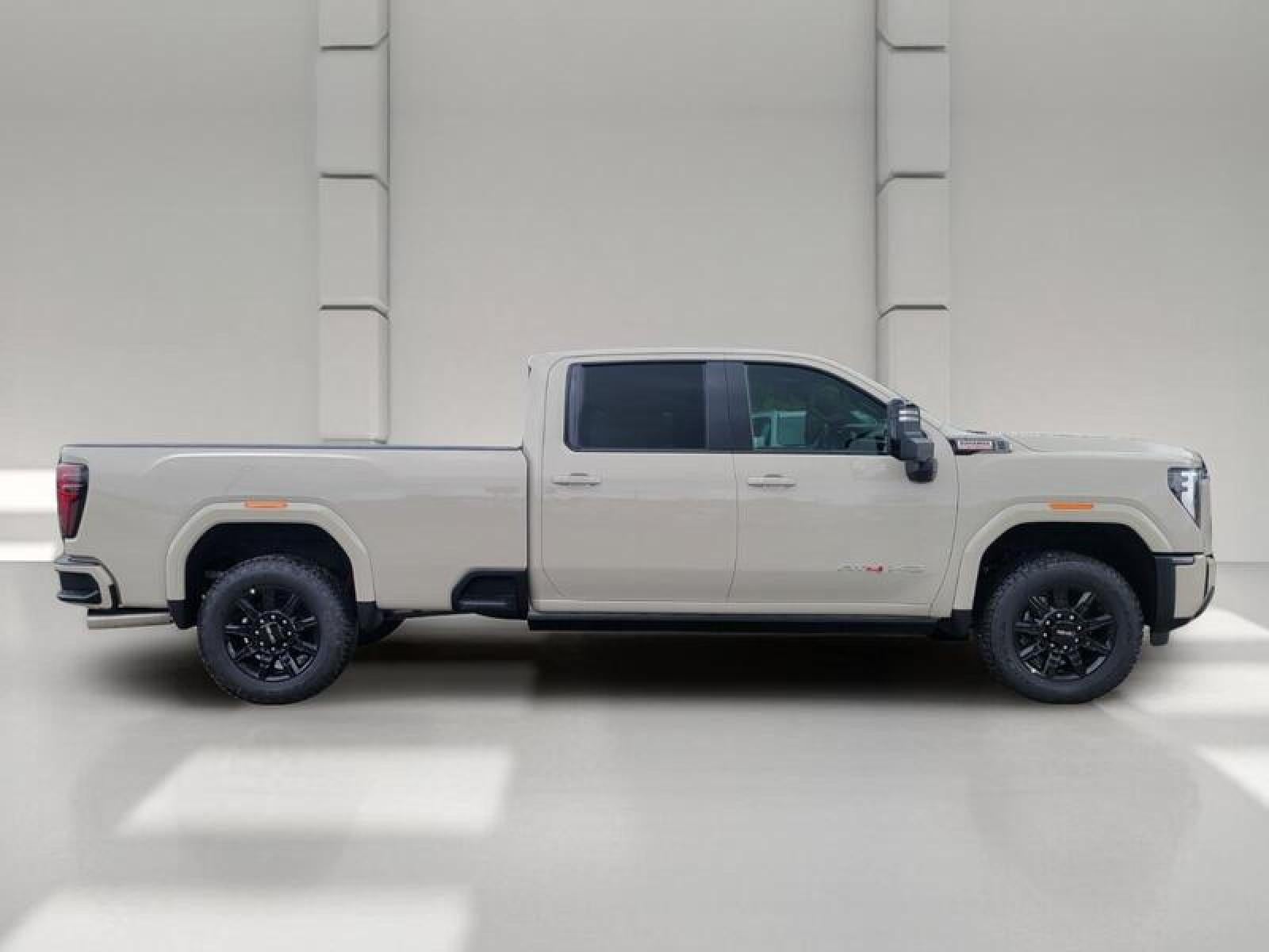 2026 GMC Sierra 2500 HD Crew Cab Long Box 4-Wheel Drive AT4