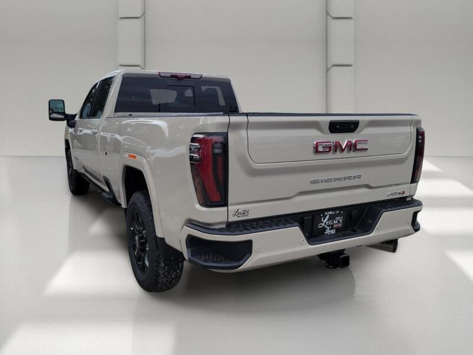 2026 GMC Sierra 2500 HD Crew Cab Long Box 4-Wheel Drive AT4