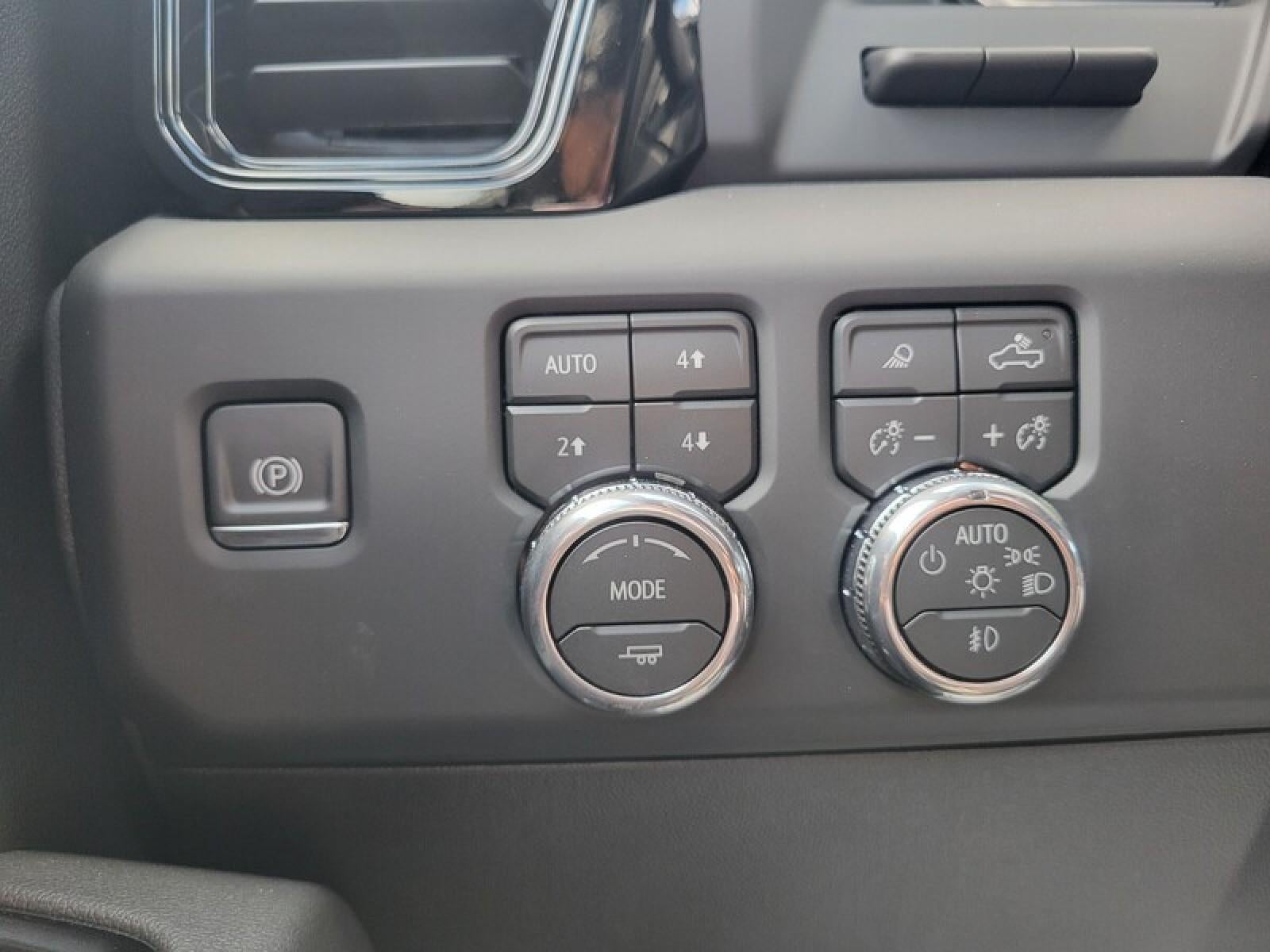 2026 GMC Sierra 2500 HD Crew Cab Standard Box 4-Wheel Drive AT4