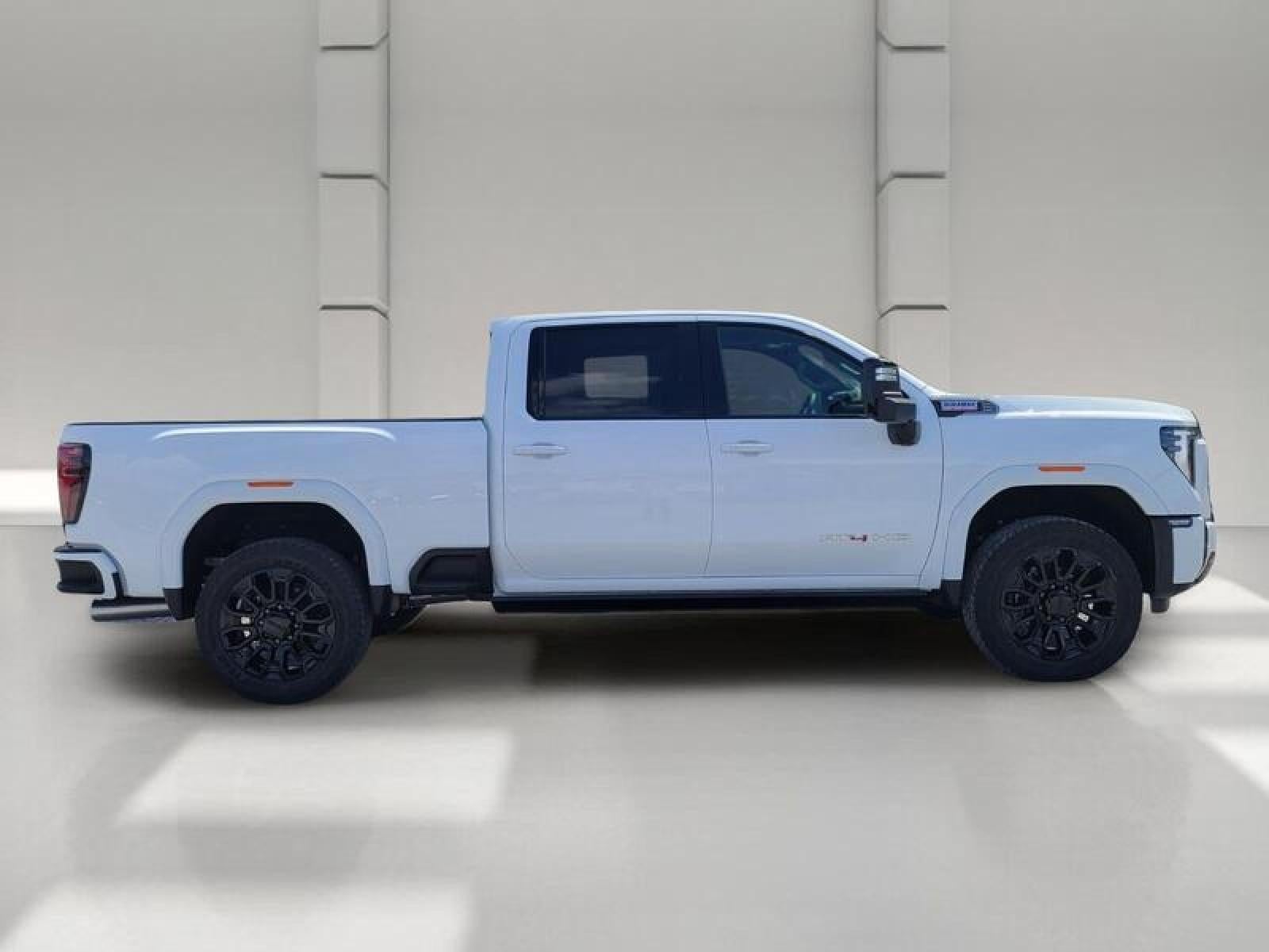 2026 GMC Sierra 2500 HD Crew Cab Standard Box 4-Wheel Drive AT4